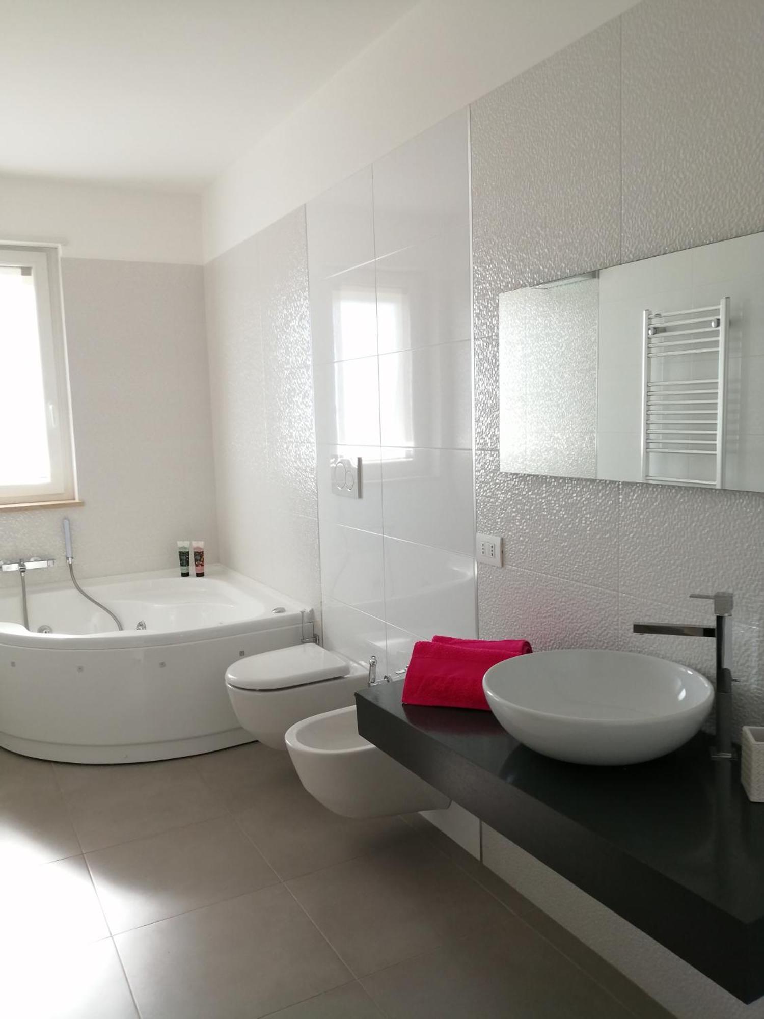 Sea View Apartment 모노폴리 외부 사진