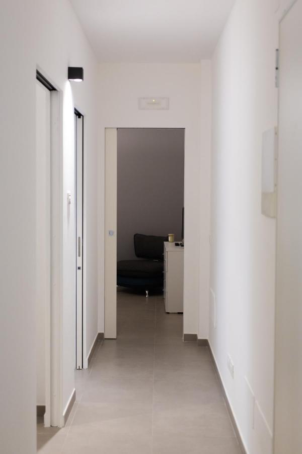 Sea View Apartment 모노폴리 외부 사진