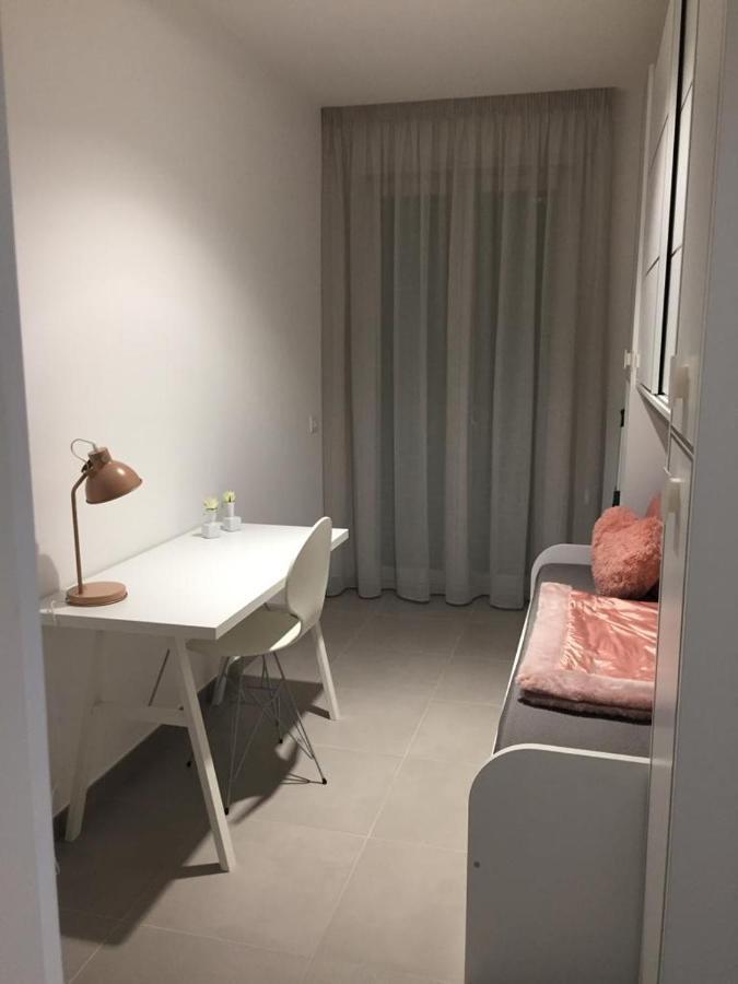 Sea View Apartment 모노폴리 외부 사진