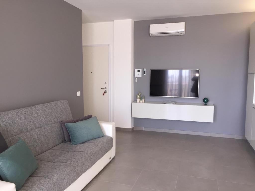 Sea View Apartment 모노폴리 외부 사진