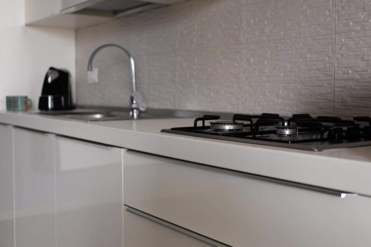Sea View Apartment 모노폴리 외부 사진