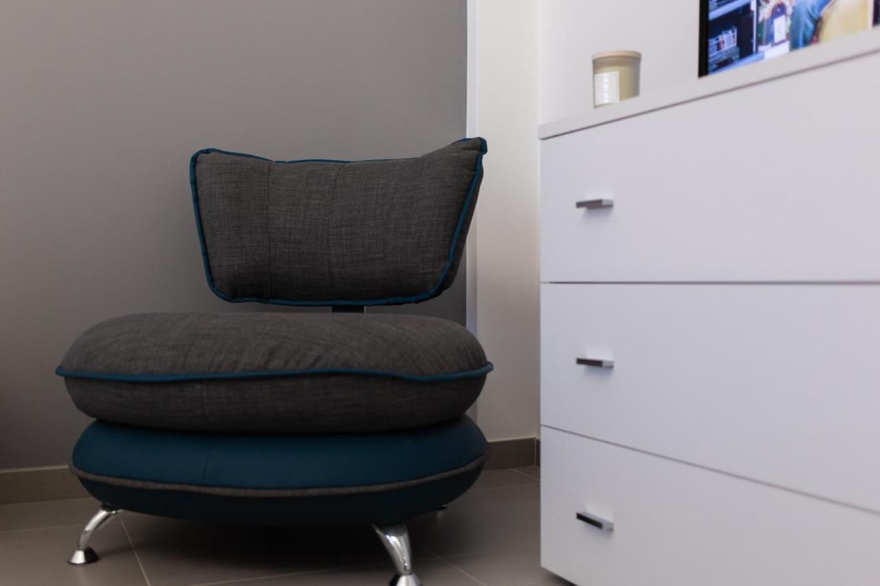 Sea View Apartment 모노폴리 외부 사진